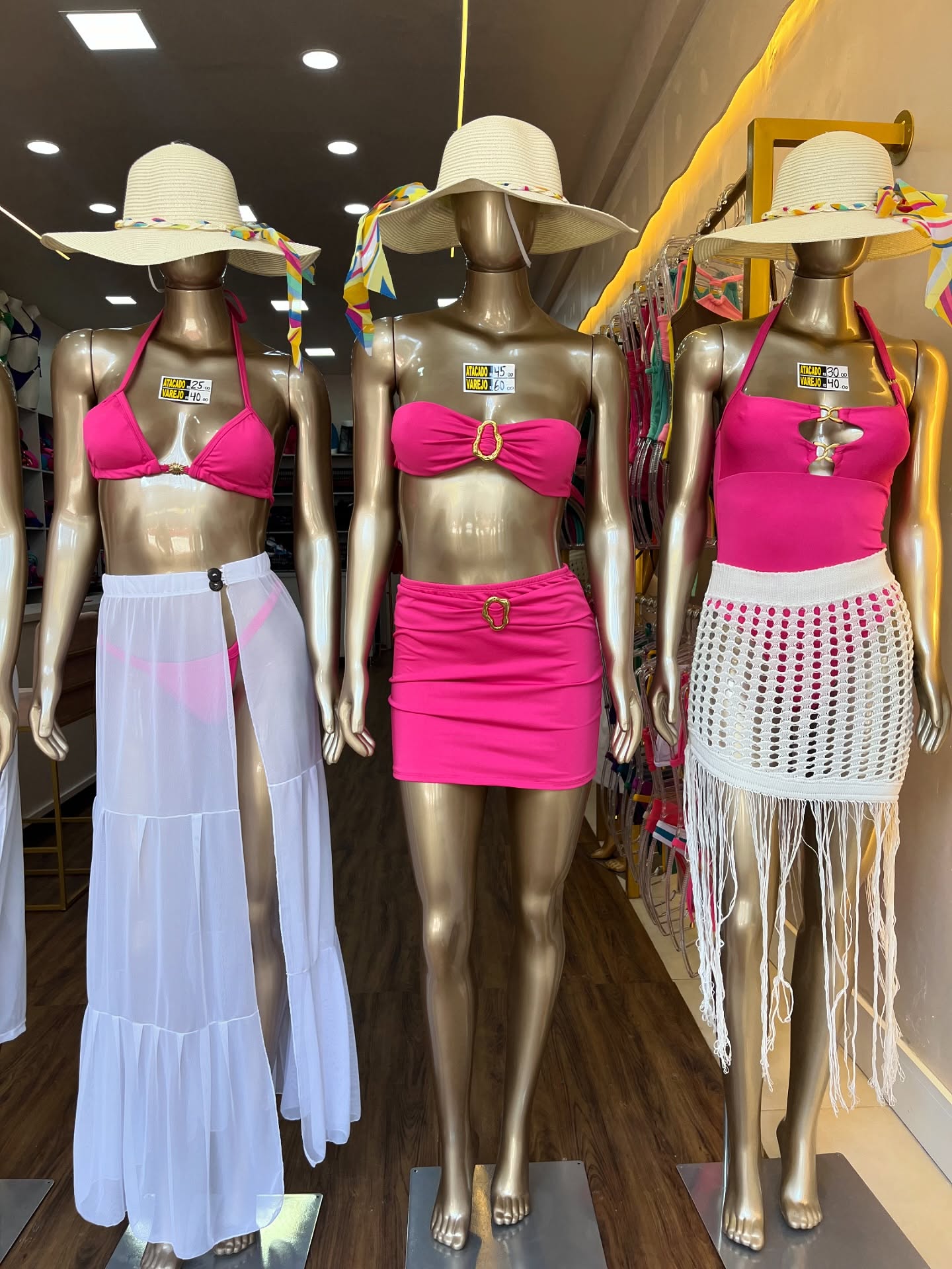 jr6modapraia_1760634333_3744794667859684195_40276879813